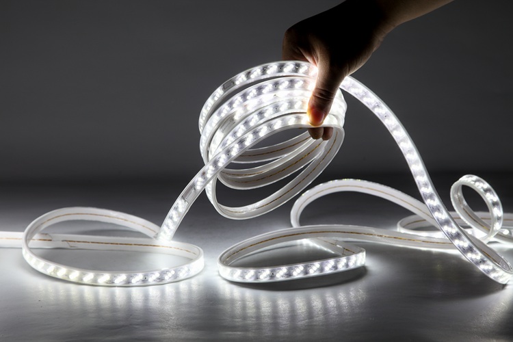 2835 180D 12MM White Light Strip